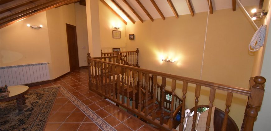 Bonita casa individual en Castillo