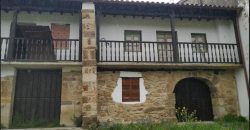 (Español) Dos casas unidas en Guemes