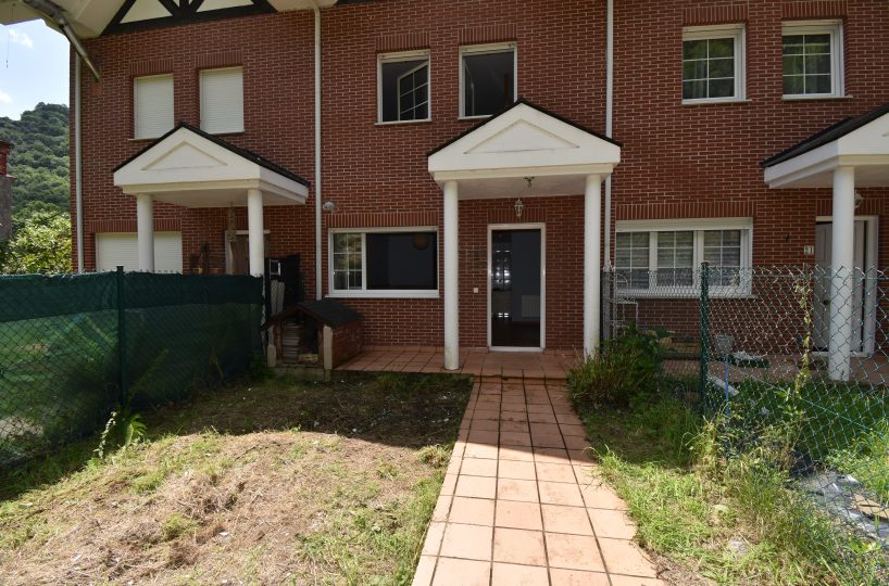 1 - Adosado en Bustablado de Arredondo | Inmobiliaria Alfonso